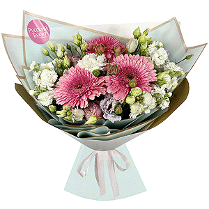 Expression of feelings with delivery Astrakhan