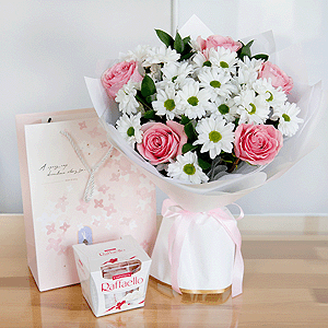 Gift set "Provence Aroma with candies" with delivery Astrakhan