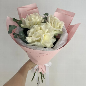 "Bright Morning" Bouquet of 3 Roses with delivery Astrakhan