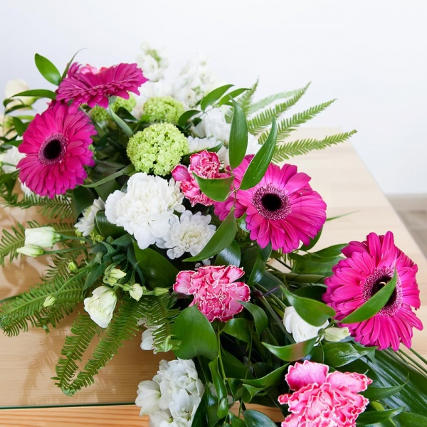 White Delphinium - 6, Calla lilies - 10, Pink carnation - 8, Gerbera pink - 11, Baltica White Spray Chrysanthemum - 5, lisianthus - 6, Carnation white, cream - 7, Pot for compositions, Oasis, Viburnum, Aspidistra (1 pc.), Ruscus italian, Ruscus, Ambrella