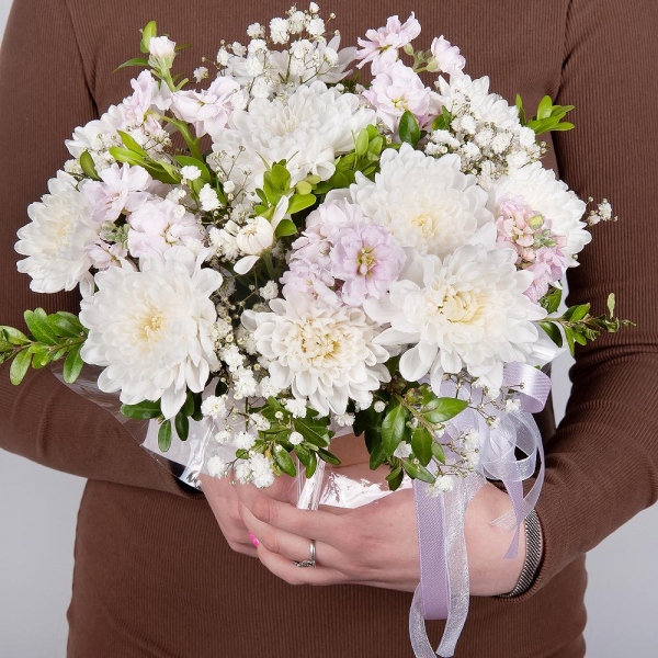 Baltica White Spray Chrysanthemum - 1, Gypsophila - 2, Matthiola Lilac - 2, Cardboard pot (cup), Oasis, Pistachio, Wrapping Paper