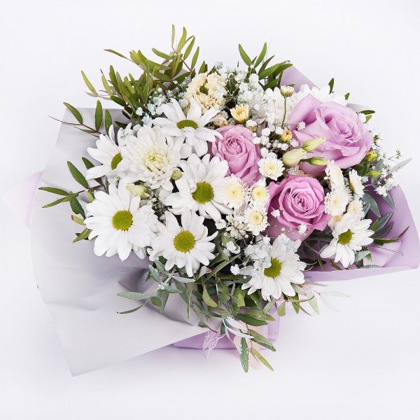 Pink rose 50 cm - 3, Bacardi White Spray Chrysanthemum - 2, Gypsophila - 1, lisianthus - 1, Athos poms Stallion - 2, Oasis, White statice, Wrapping Paper, Pistachio