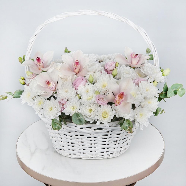 Baltica White Spray Chrysanthemum - 6, Pink Cymbidium Orchid Bud - 7, Pink Lisianthus (Eustoma) - 2, Medium Basket, Eucalyptus, Flask for orchids, Oasis