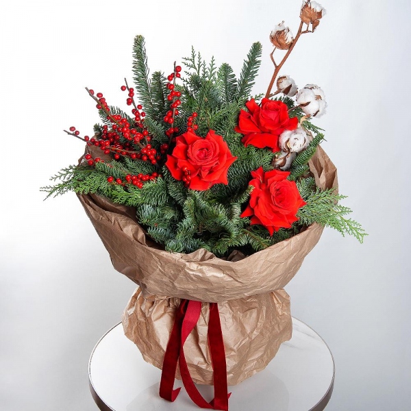 Rose Red 50 cm Ecuador - 5, Spruce branches (1pc.), Thuja, Cotton branch, Ilex, Wrapping Paper
