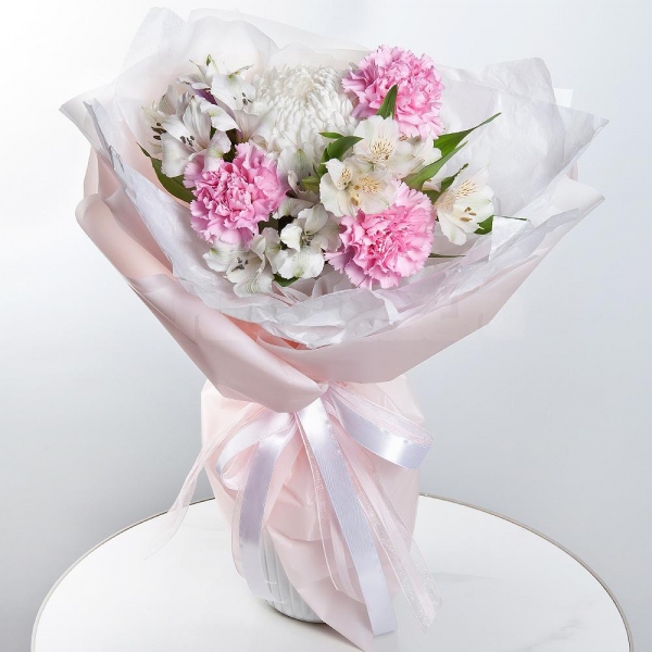 Alstromeria white, soft pink - 5, Pink carnation - 5, Chrysanthemum white Bigoudi - 1, Wrapping Paper