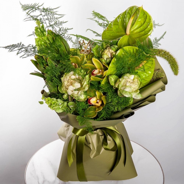 Rose Veggie 50 cm - 3, Green Hydrangea - 1, Green Cymbidium Orchid Bud - 3, Green carnation - 5, Anthurium, Flask for orchids, Leukodendron, Asparagus setaceus (1 pc.), Moluccella, Panicum, Decorative crown, Wrapping Paper