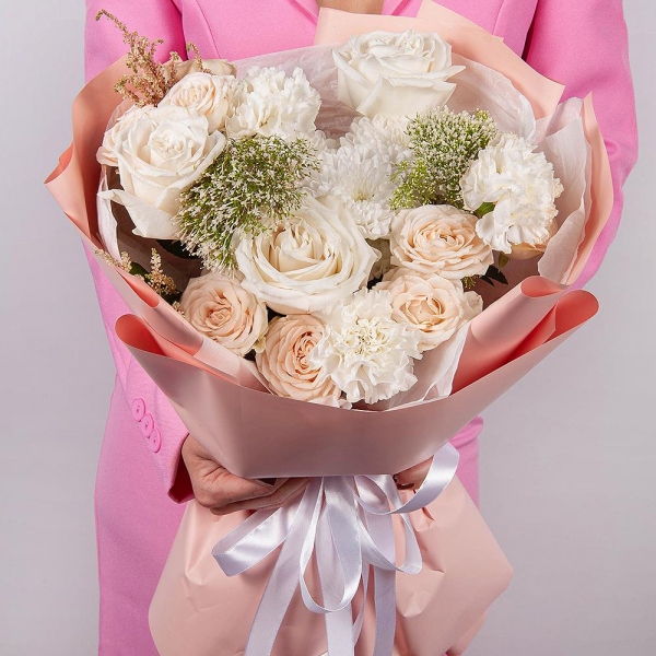 White rose 50 cm Ecuador - 5, Baltica White Spray Chrysanthemum - 1, Peony sprayrose - 2, Carnation white, cream - 4, Moluccella, Astilbe, Wrapping Paper