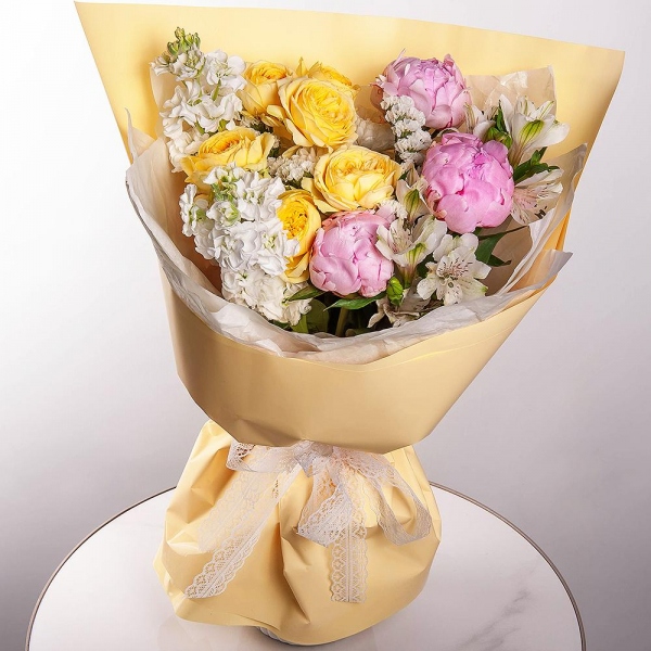 Peony pink - 3, White Matthiola - 2, Alstromeria white, soft pink - 4, Spray peony rose  - 2, Baltica White Spray Chrysanthemum - 1, White statice, Wrapping Paper