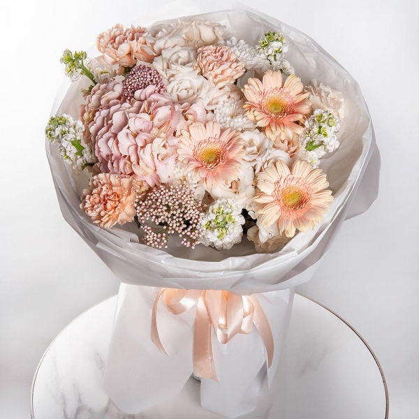 Pink Hydrangea - 1, Spray rose: white, cream, light pink 50 cm - 2, White Matthiola - 5, Cream gerbera - 7, Baltica White Spray Chrysanthemum - 2, Carnation white, cream - 9, Ozotamnus, Wrapping Paper