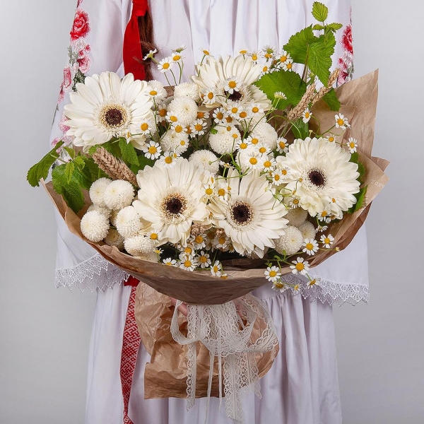 Gerbera white - 11, Chamomile - 4, Newton White Spray Chrysanthemum - 5, Dried flowers in assortment,  Raspberry branch, Wrapping Paper