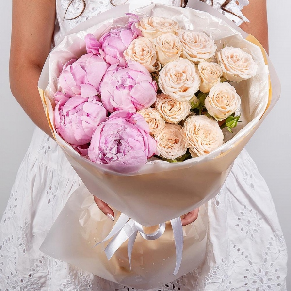 Peony pink - 5, Peony sprayrose - 8, Wrapping Paper