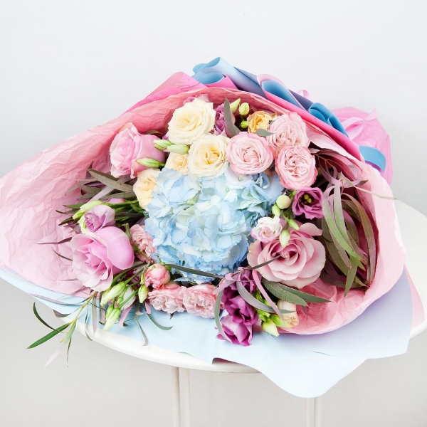 Blue/purple hydrangea - 2, Spray rose: white, cream, light pink 50 cm - 5, Pink rose 50 cm - 6, Pink Lisianthus (Eustoma) - 6, Eucalyptus, Wrapping Paper