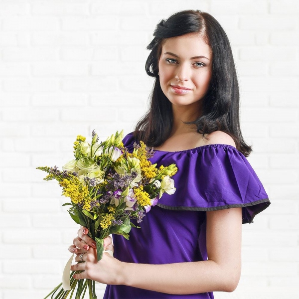 lisianthus - 11, Solidago (1 pc.), Limonium (1 pc.), Ribbon