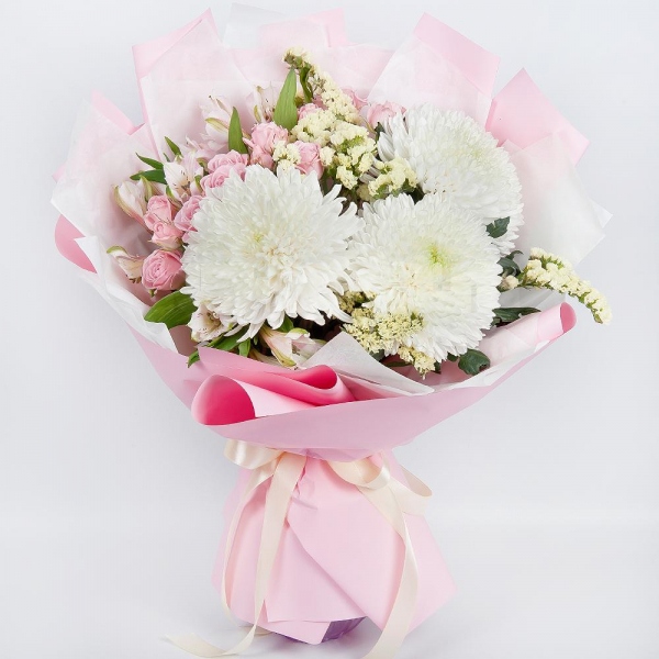 Magnum White Chrysanthemum - 5, Bright pink spray rose mix, 50 cm - 3, Alstromeria white, soft pink - 7, White statice, Wrapping Paper