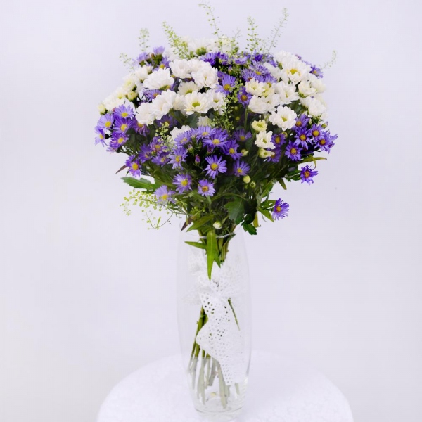 Santini White Spray Chrysanthemum - 9, Lilac aster - 5, Green bell (1 pc.), Ribbon