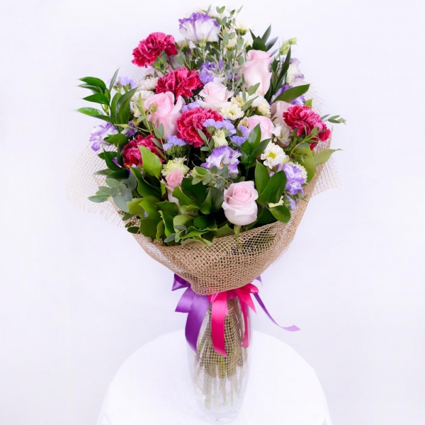 Pink rose 50 cm - 13, Pink carnation - 8, Santini White Spray Chrysanthemum - 8, Purple Lisianthus (Eustoma) - 8, Blue Statice, Ruscus, Eucalyptus parvifolia (1 pc.), Salal, Jute 1 meter, Ribbon