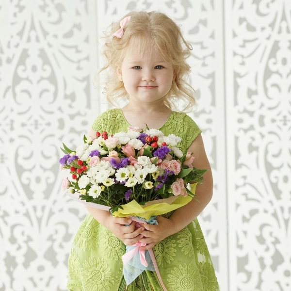 Bright pink spray rose mix, 50 cm - 7, Santini White Spray Chrysanthemum - 8, Alstromeria white, soft pink - 5, Blue Statice, Hypericum, Felt, Ribbon