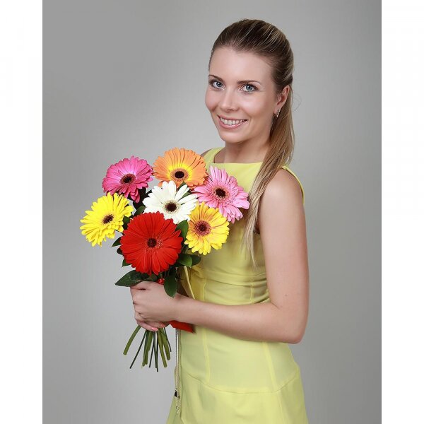 Gerbera yellow - 3, Gerbera white - 2, Gerbera daisies - 2, Gerbera red - 2, Gerbera pink - 1, Purple gerbera - 1, Ribbon, Aspidistra (1 pc.)