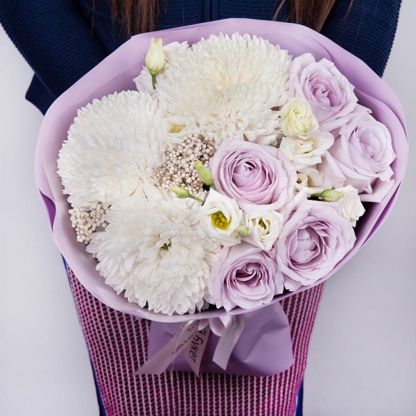 Magnum White Chrysanthemum - 4, lisianthus - 3, Lilac rose Bounty Way, 50 cm - 6, Ozotamnus, Wrapping Paper