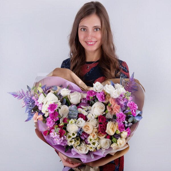 White rose 50 cm - 15, Pink spray carnation - 12, lisianthus - 4, Athos poms Stallion - 2, Santini White Spray Chrysanthemum - 3, Spray rose: white, cream, light pink 50 cm - 11, Pink Matthiola - 3, Pistachio, Fern (1 pc.), Wrapping Paper