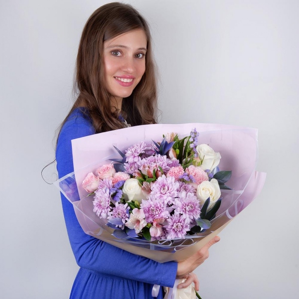 Baltica Pink Spray Chrysanthemum - 3, White rose 50 cm - 6, Peony sprayrose - 3, Alstromeria white, soft pink - 4, Blue Statice, Ruscus, Wrapping Paper, Ribbon