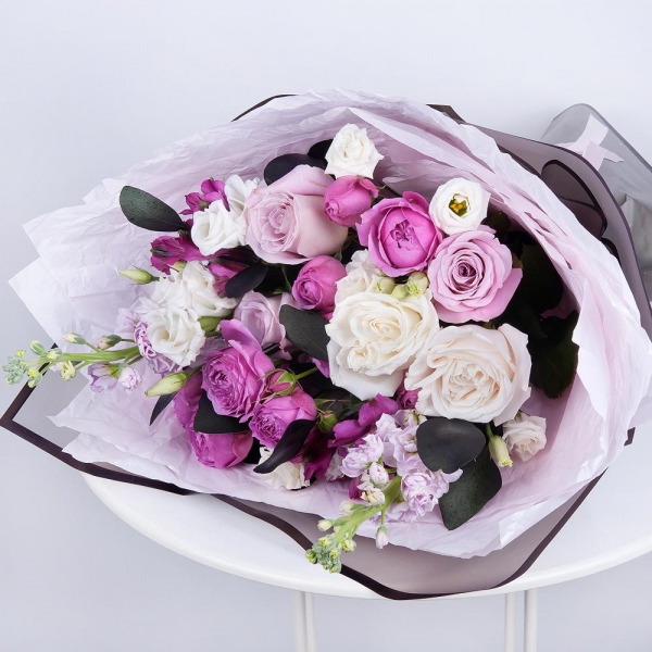 Pink rose 50 cm - 4, White rose 50 cm Ecuador - 3, Pink Matthiola - 2, Spray peony rose Misty Bubbles, 50 cm - 3, lisianthus - 3, Alstromeria lilac, purple - 3, Eucalyptus populus (1 pc.), Wrapping Paper