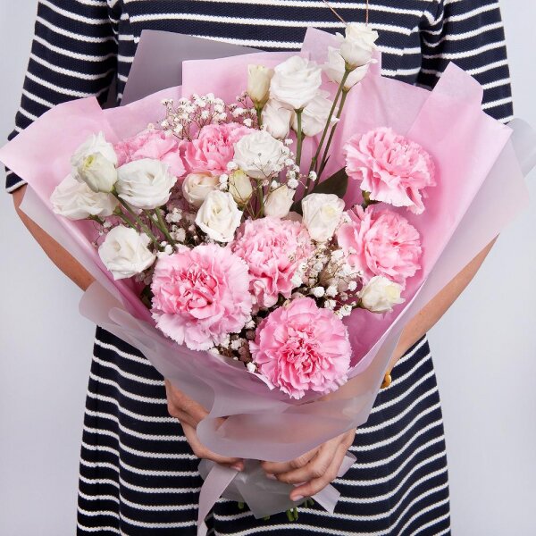 Gypsophila - 1, Pink carnation - 9, lisianthus - 4, Wrapping Paper