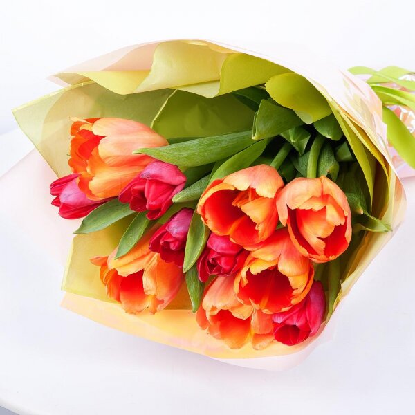 Red tulip - 6, Orange tulip - 7, Wrapping Paper, Ribbon