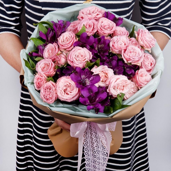 Peony sprayrose - 8, Alstromeria lilac, purple - 8, Wrapping Paper