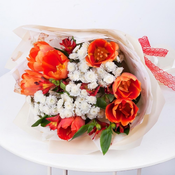 Alstromeria Red, Bright Pink - 3, Athos poms Stallion - 4, Orange tulip - 11, Wrapping Paper