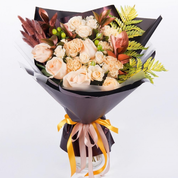 Rose Cream 50 cm - 7, Spray rose: white, cream, light pink 50 cm - 4, Carnation white, cream - 5, Hypericum, Fern (1 pc.), Ruscus, Dried flowers decor, Wrapping Paper