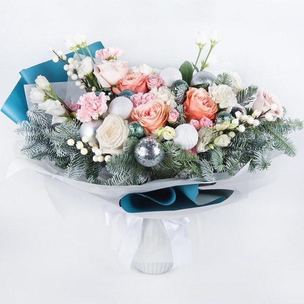 Peony rose Kahala 50 cm - 3, Rose Cream 50 cm - 3, White rose 50 cm - 3, Bright pink spray rose mix, 50 cm - 3, Pink carnation - 4, Baltica White Spray Chrysanthemum - 3, lisianthus - 2, Carnation white, cream - 3, Spruce branches (1pc.), Decorative element small, Christmas decor (set), Wrapping Paper