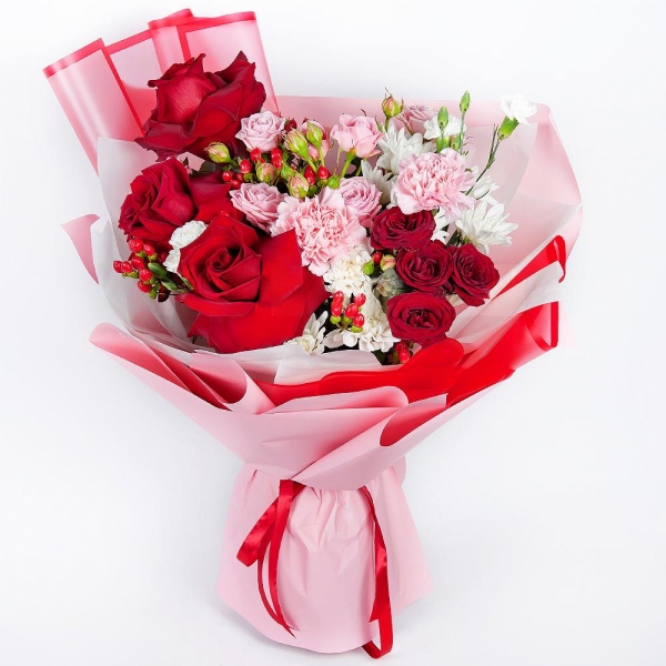 Rose Red 50 cm Ecuador - 3, Spray rose: red 50 cm - 2, Pink carnation - 5, White spray carnation - 2, Baltica White Spray Chrysanthemum - 2, Bright pink spray rose mix, 50 cm - 2, Hypericum, Eucalyptus Cinerea, Wrapping Paper