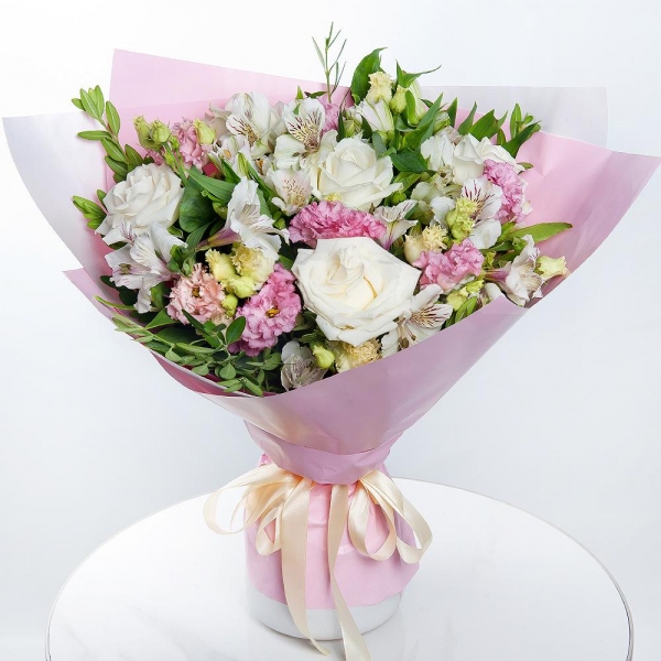 White rose 50 cm - 7, Alstromeria white, soft pink - 8, Pink Lisianthus (Eustoma) - 4, Pistachio, Wrapping Paper