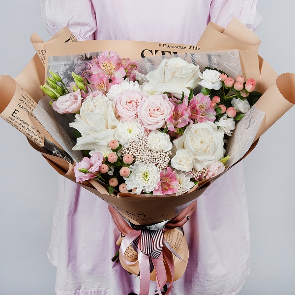 White rose 50 cm Ecuador - 3, Baltica White Spray Chrysanthemum - 3, Pink Lisianthus (Eustoma) - 1, Bright pink spray rose mix, 50 cm - 2, Alstromeria white, soft pink - 3, Carnation white, cream - 3, Ozotamnus, Hypericum, Wrapping Paper