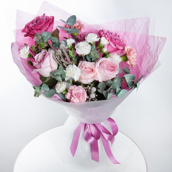 Peony rose pink 'OHara' - 3, Pink rose Country Blues 50 cm - 5, White spray carnation - 5, Pink carnation - 6, Brunia Green Lanuginosa (1 pc.), Eucalyptus, Wrapping Paper