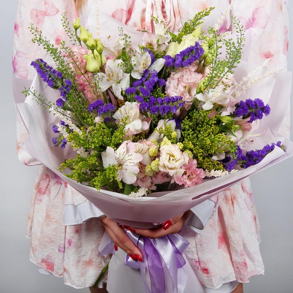 Pink Lisianthus (Eustoma) - 3, Alstromeria white, soft pink - 10, Blue Statice, Solidago (1 pc.), Green bell (1 pc.), Dried flowers in assortment, Wrapping Paper