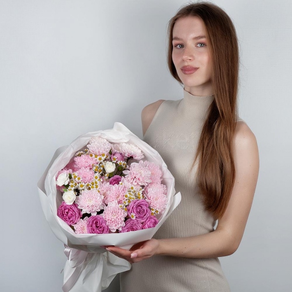 Baltica Pink Spray Chrysanthemum - 4, Peony sprayrose - 3, White spray carnation - 7, Chamomile - 3, Wrapping Paper