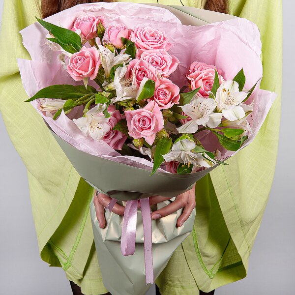 Alstromeria white, soft pink - 4, Bright pink spray rose mix, 50 cm - 3, Wrapping Paper